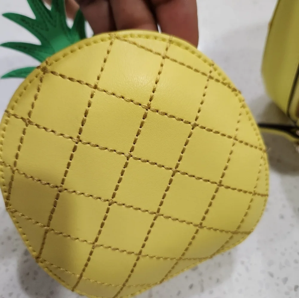🍍▪️Kate Spade▪️ novelty Pineapple Cross Body handbag & pineapple coin purse